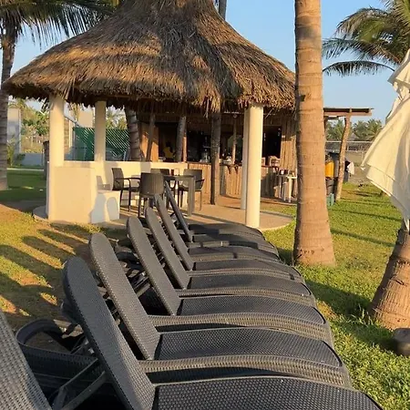 Departamento En Acapulco De Juarez, Club De Playa Apartamento